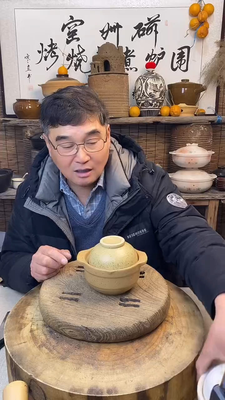 土陶黄色小炖盅迷你土锅