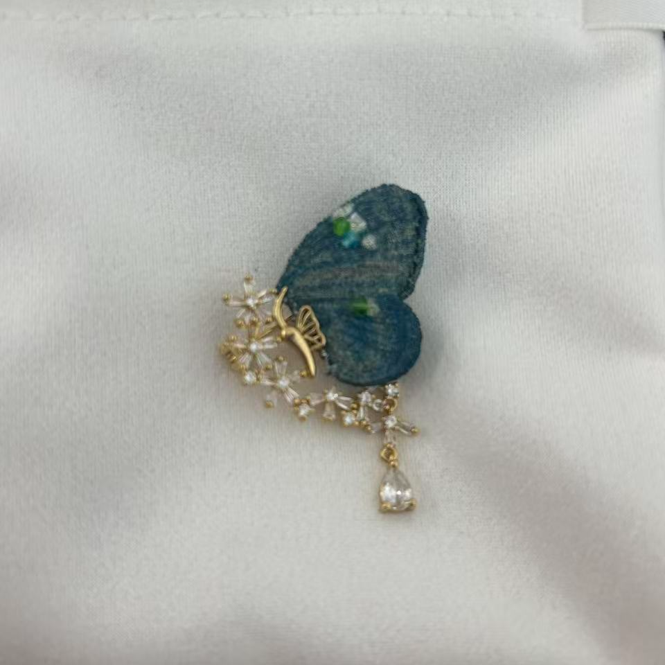 非金属树脂胸针 8号金色蓝蝴蝶胸针
