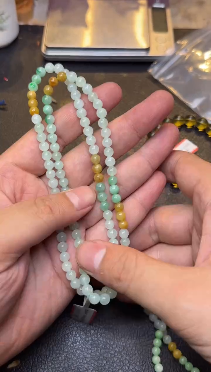 【闪购商品】翡翠手链未镶嵌多圈6mm