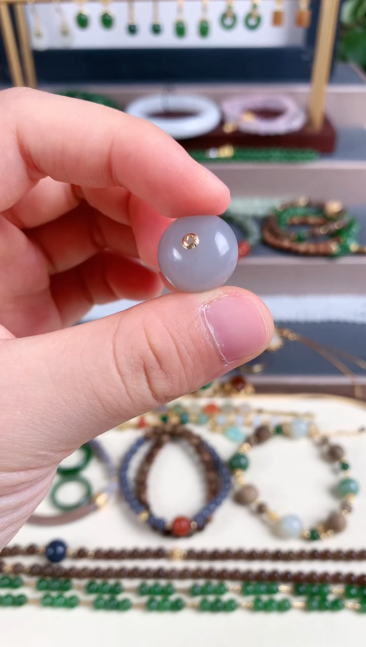 吊坠(不含链)18K金镶嵌和田玉1