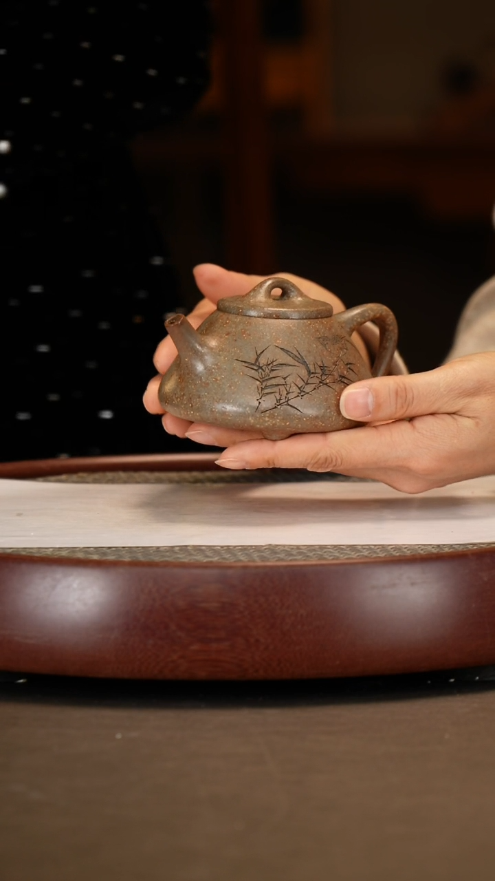 【闪购商品】紫砂茶壶【汪叶】梨皮砂子冶石瓢  220CC