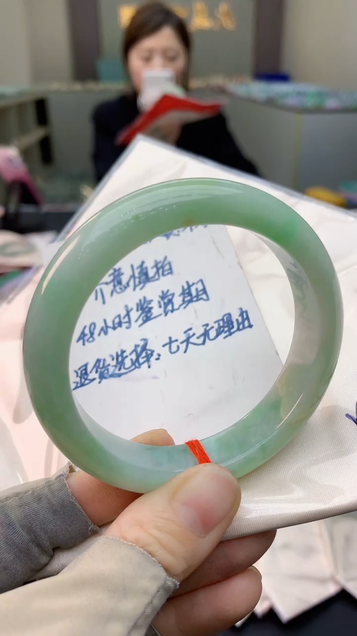 未镶嵌手镯翡翠0651526017