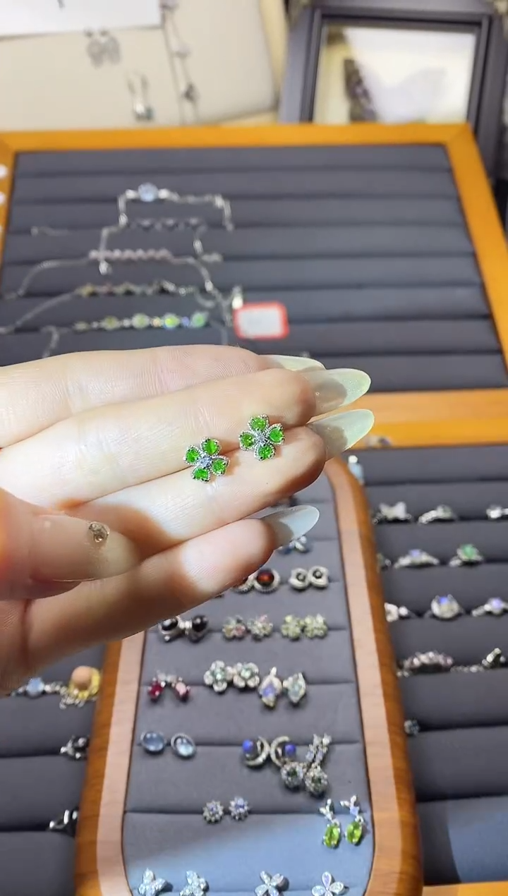 【闪购商品】水晶手链银S925镶嵌A171  