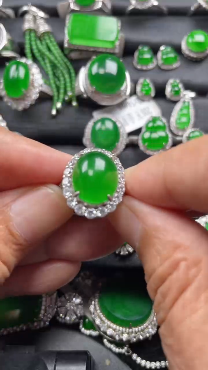 翡翠银S925镶嵌戒指翡翠