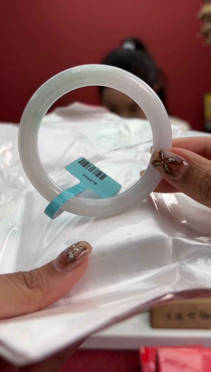 【闪购商品】翡翠手镯未镶嵌10手镯