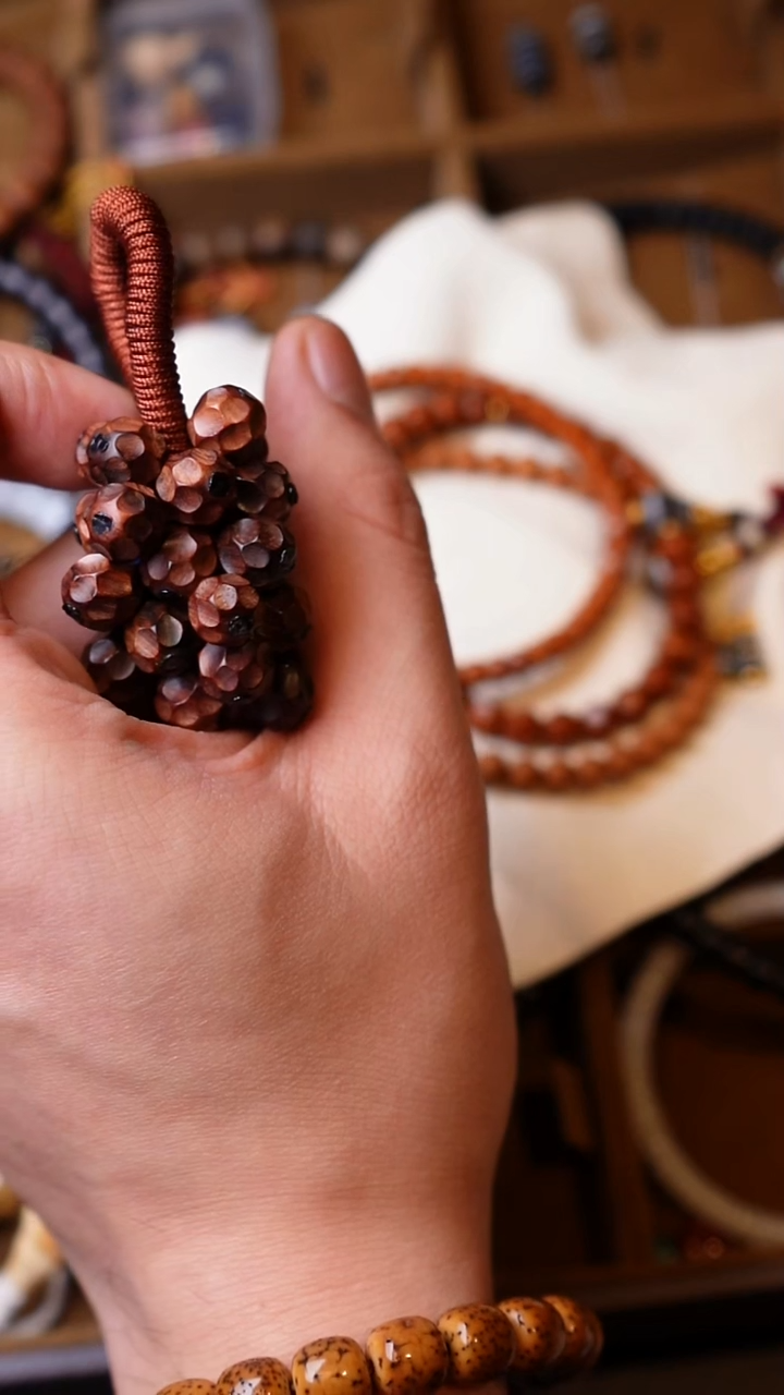 黄花梨/降香黄檀手串/手链海南黄花梨葡萄