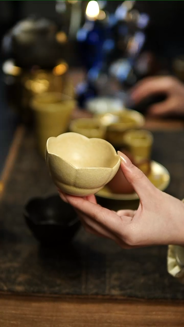 茶盏云龙粉糯花口杯