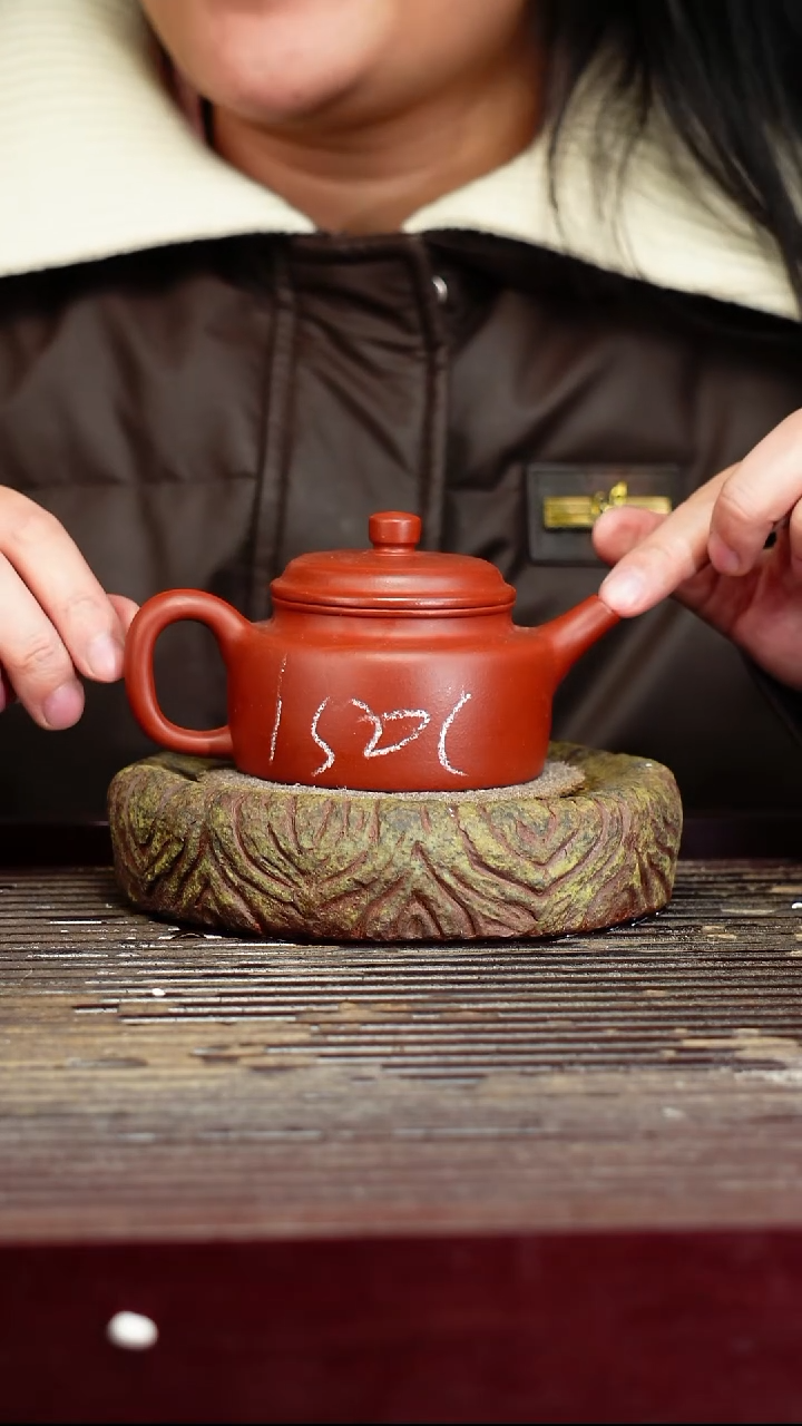 宜兴原矿紫砂壶茶壶宜兴原矿紫砂壶茶壶150C