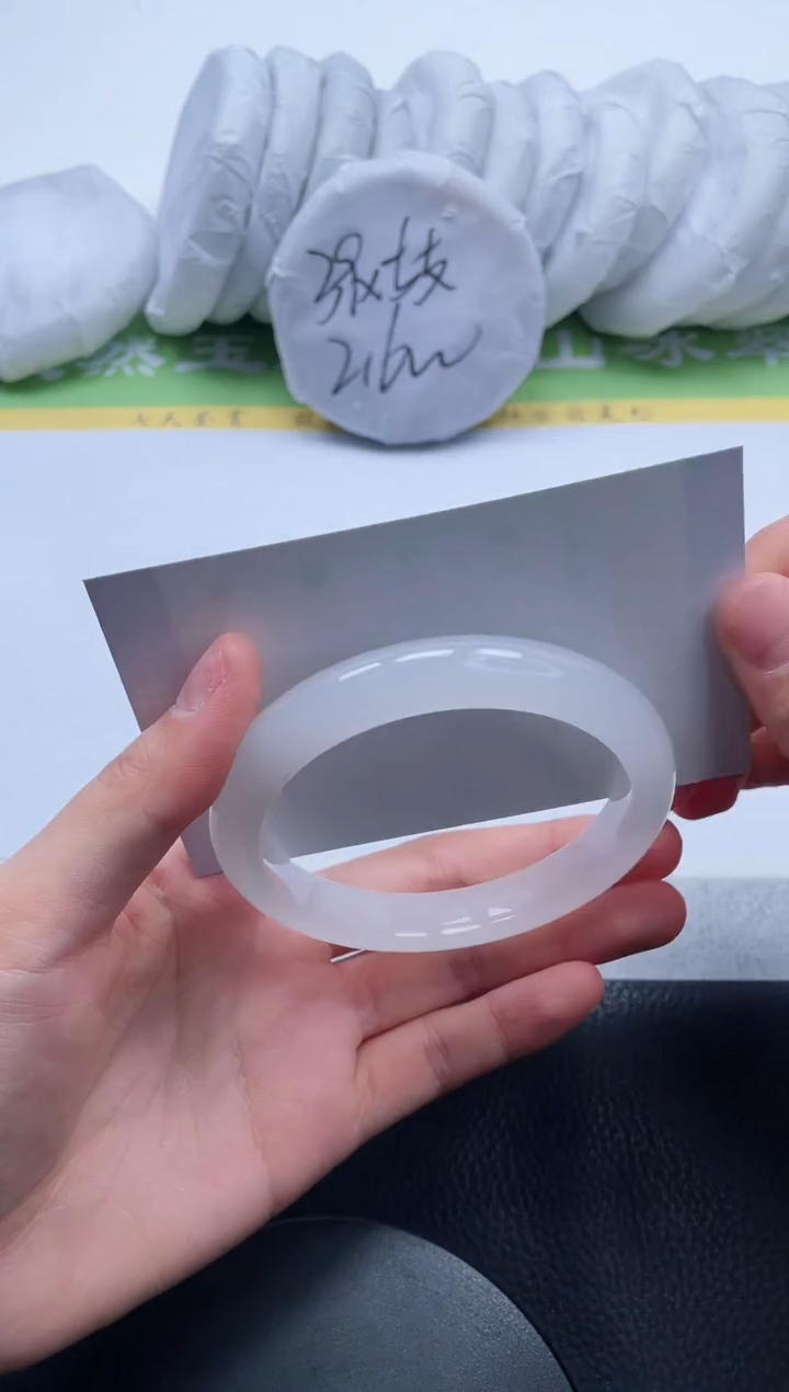 【闪购商品】石英质玉手镯未镶嵌A246-60+