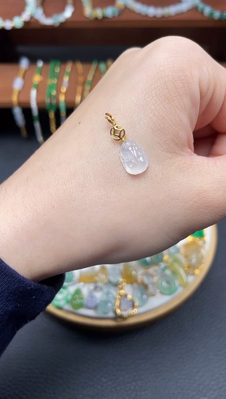 【闪购商品】翡翠吊坠(不含链)18K金镶嵌一个   JK251