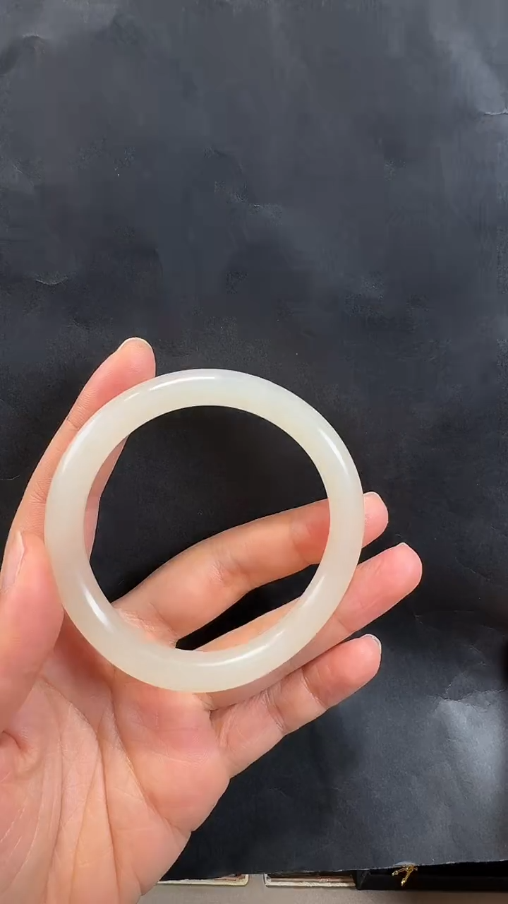 未镶嵌手镯和田玉圈口57.5