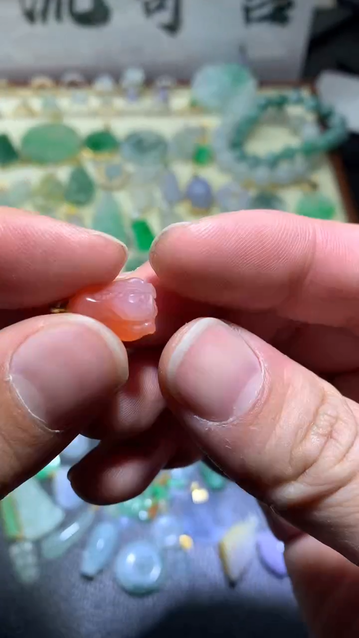 【闪购商品】南红玛瑙颈饰合金057南红吊坠