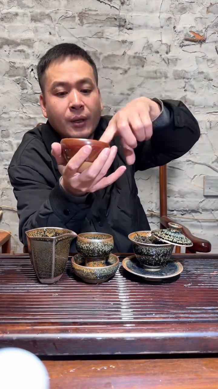 【闪购商品】茶盏倪锋46盏界柴烧鬼才