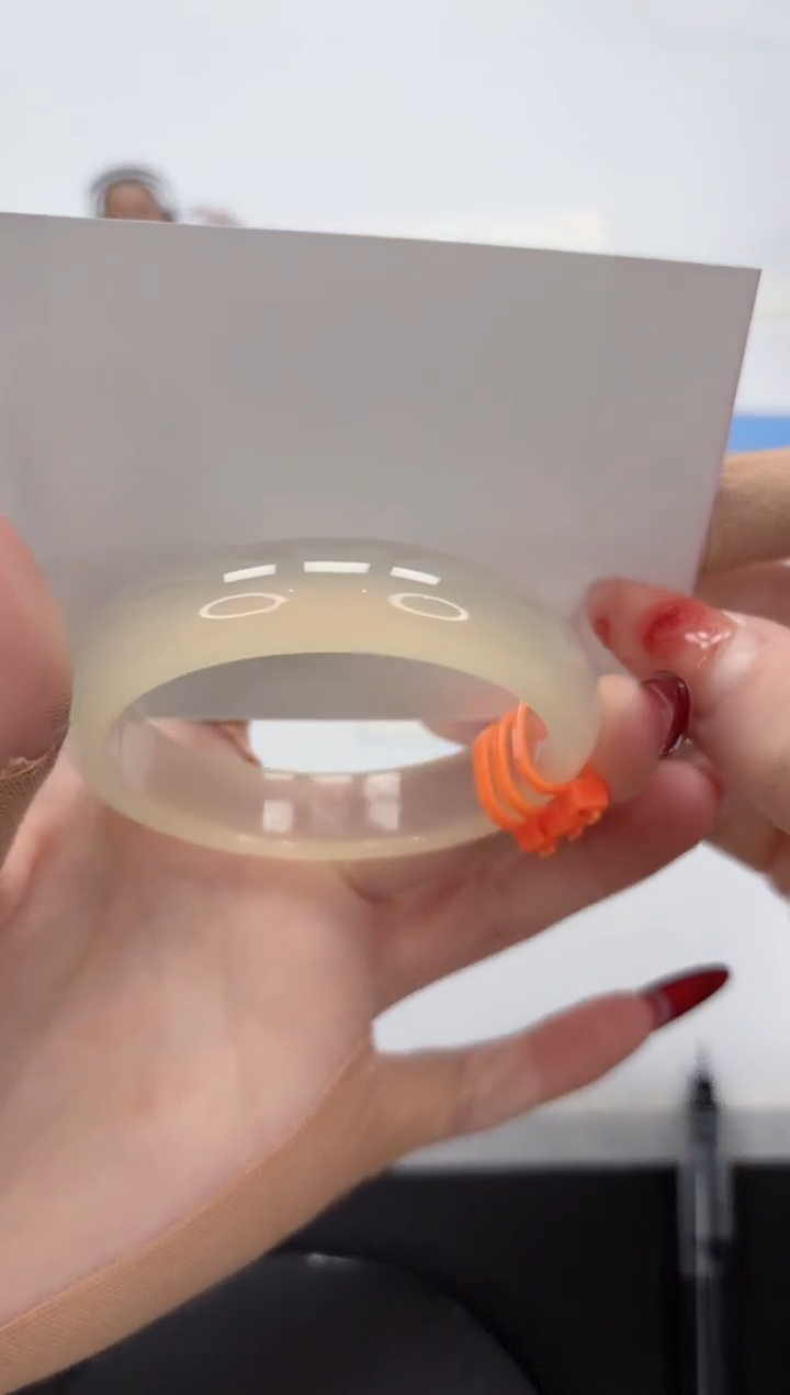 【闪购商品】石英质玉手镯未镶嵌A45-51.7