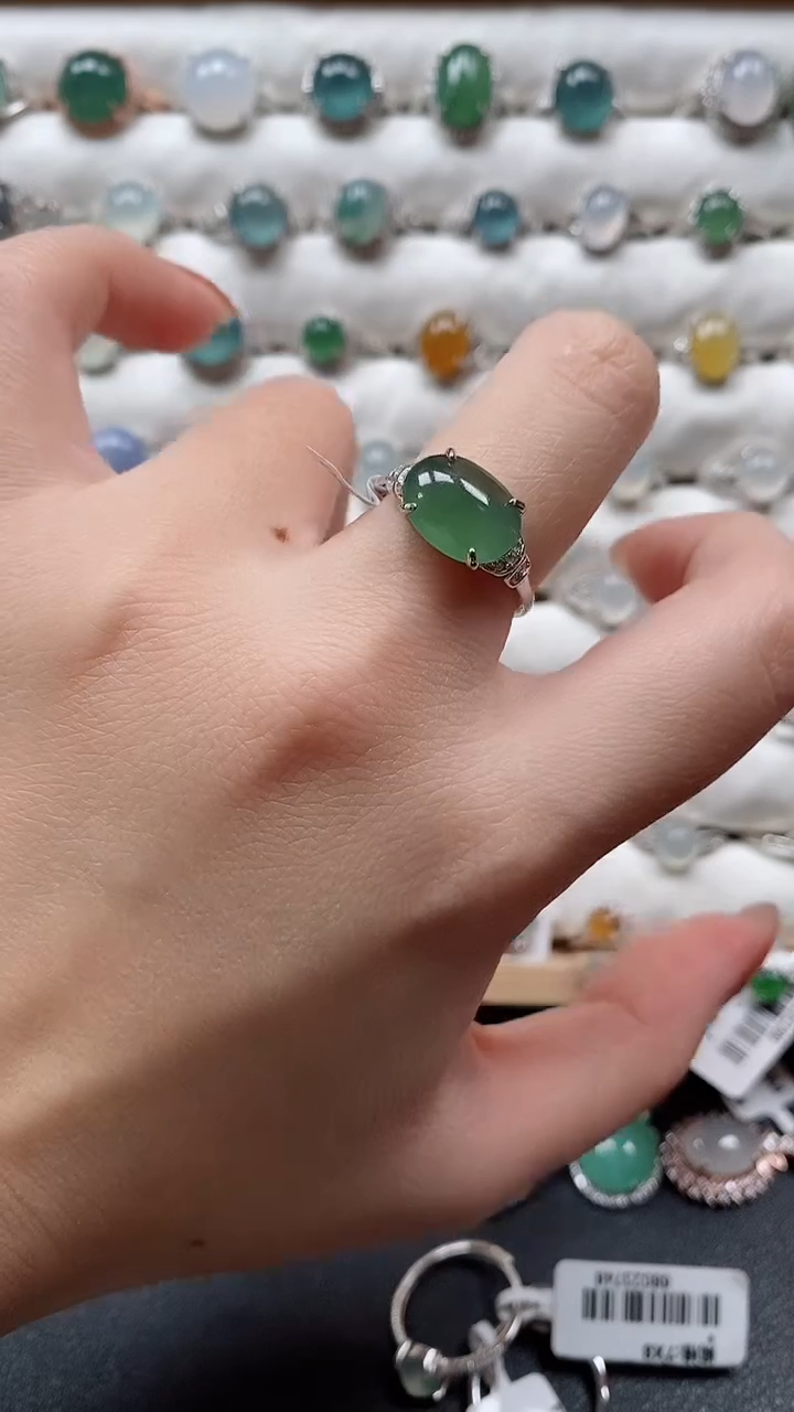 【闪购商品】翡翠戒指银S925镶嵌一物一证一礼盒