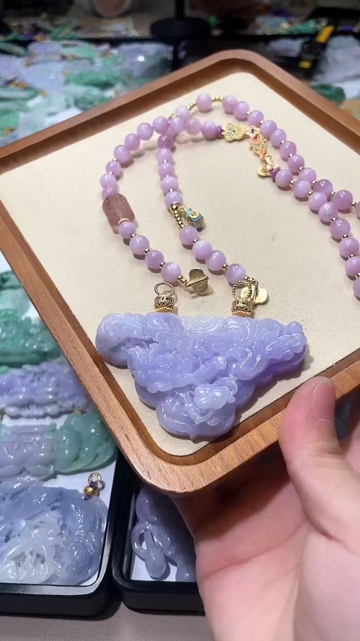 【闪购商品】翡翠颈饰未镶嵌吊坠