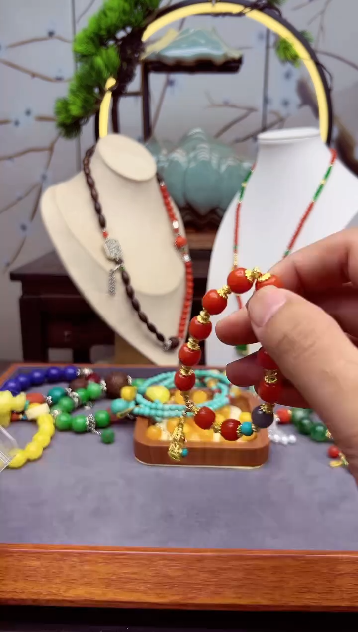 【闪购商品】南红玛瑙手链14K金镶嵌s491```````