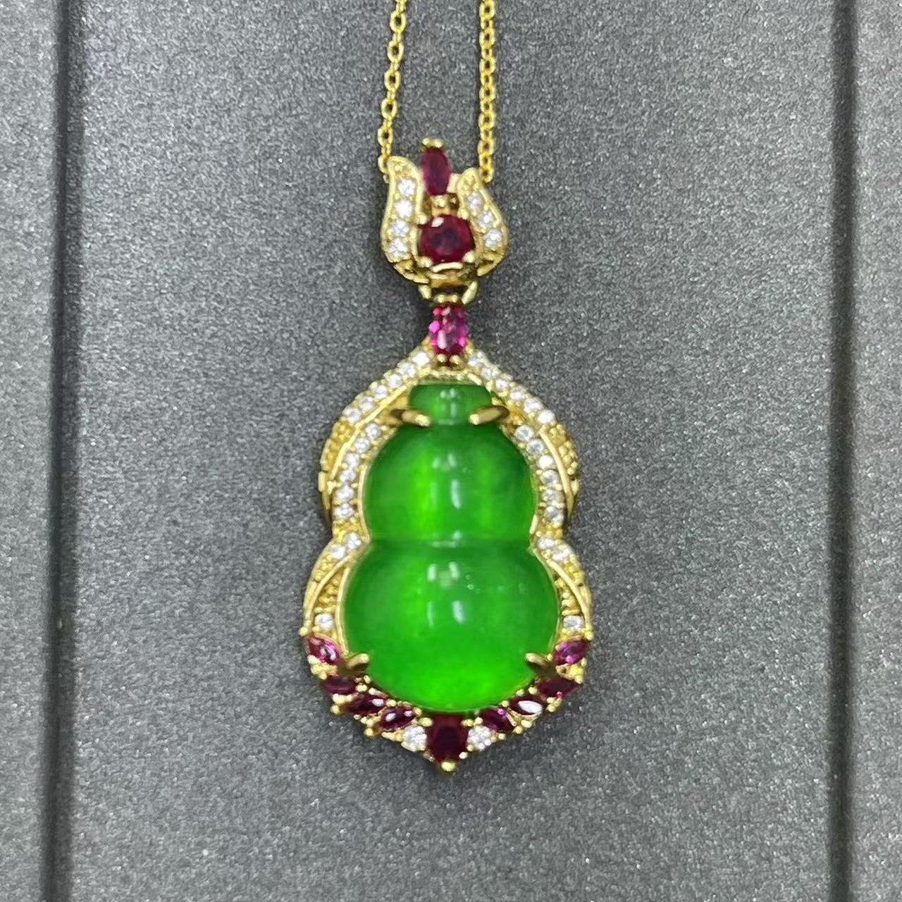 宝阁甄选绿葫芦吊坠086