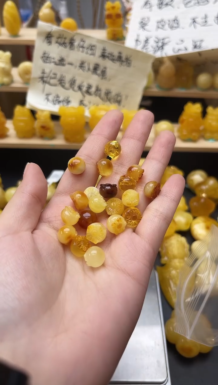 琥珀未镶嵌珠宝奇石013琥珀蜜蜡微瑕多样性随机发其一