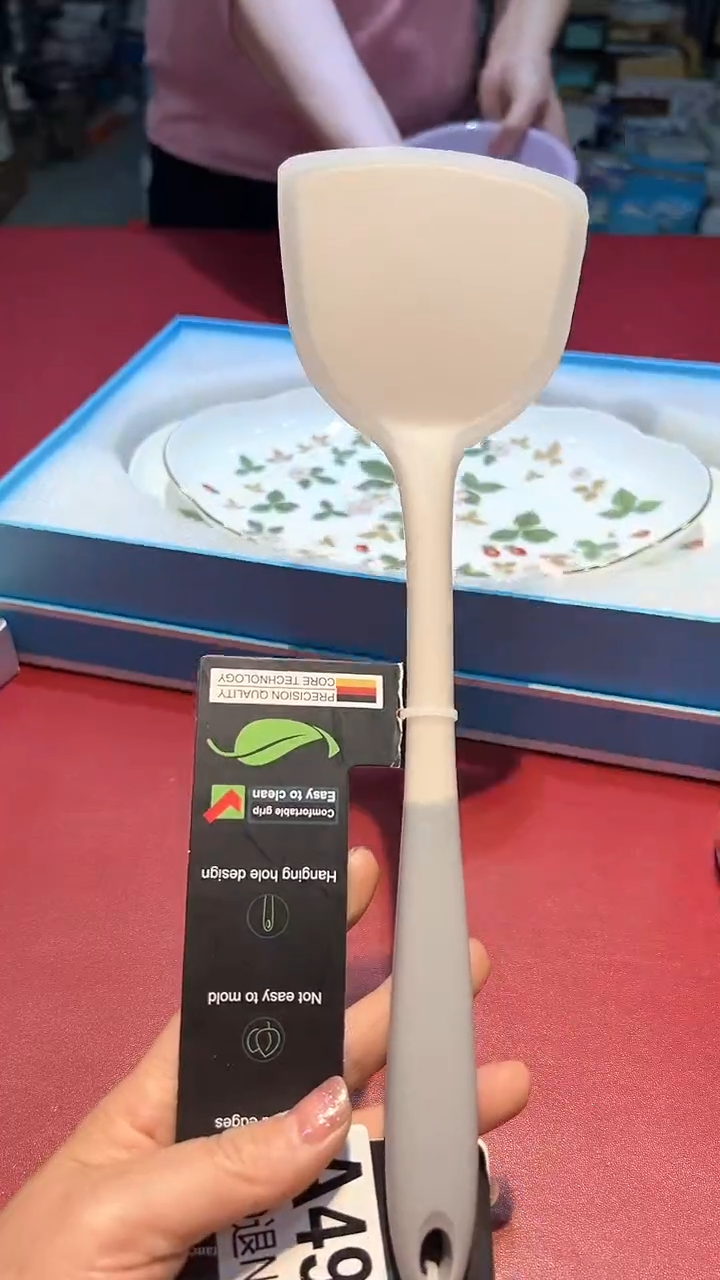 【闪购商品】瓷片锅碗瓢盆一件不剩