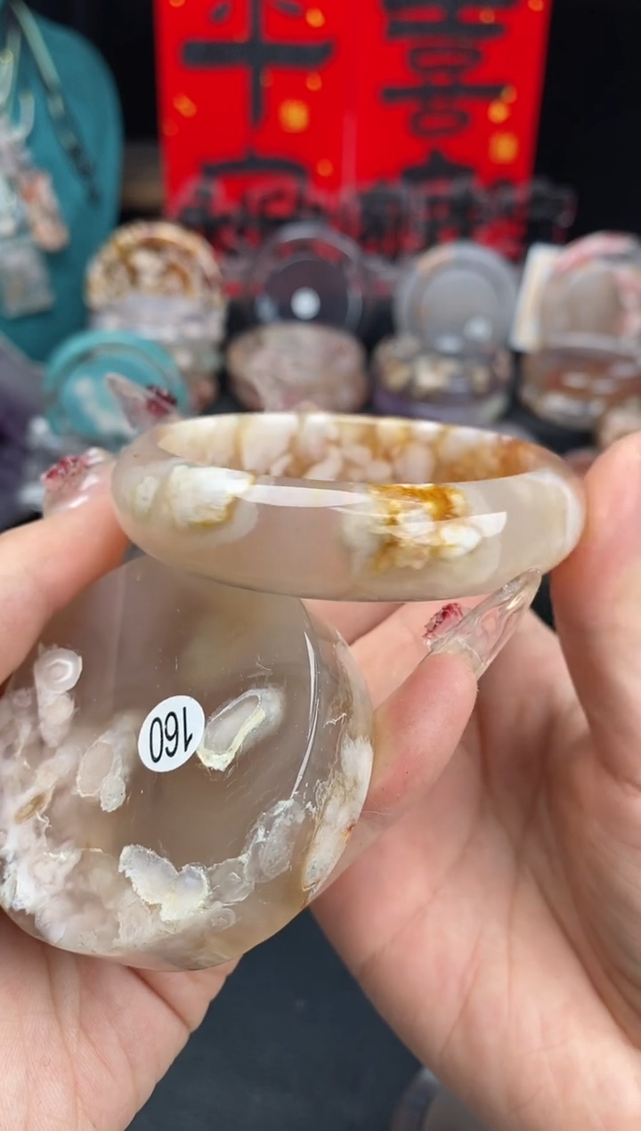 【闪购商品】石英质玉手镯（圆镯）未镶嵌57.9