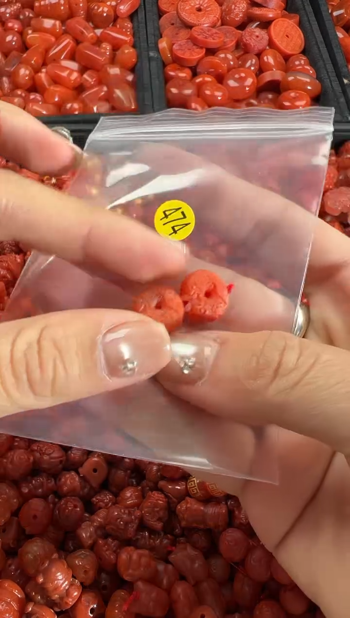 【闪购商品】南红玛瑙颈饰未镶嵌1