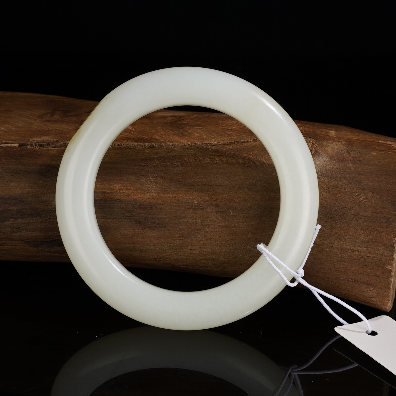 XSJ03427二十世纪和田玉手镯