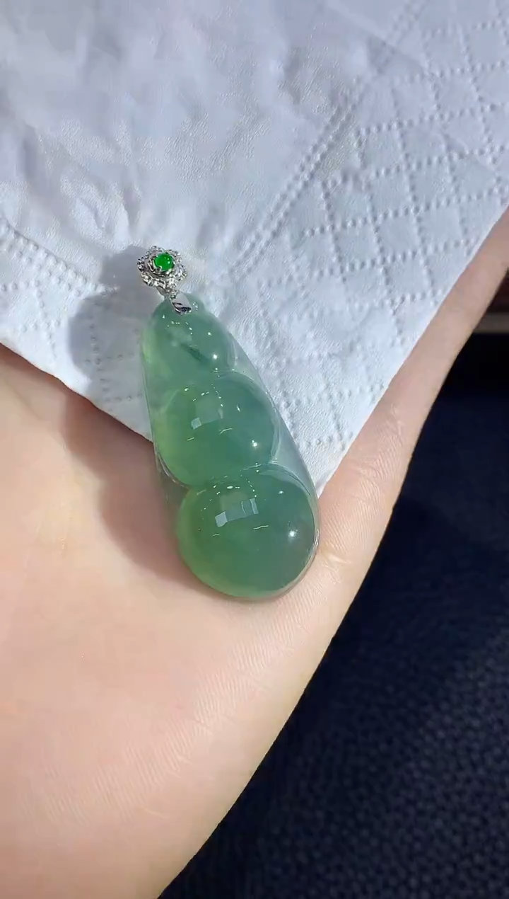 吊坠(不含链)18K金镶嵌翡翠A10