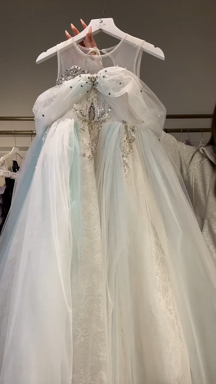 3026重工140码长裙（送裙撑）