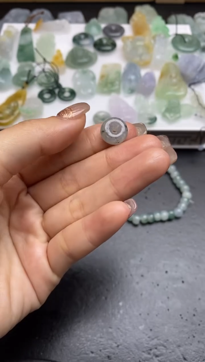 【闪购商品】定制翡翠未镶嵌翡翠毛货~