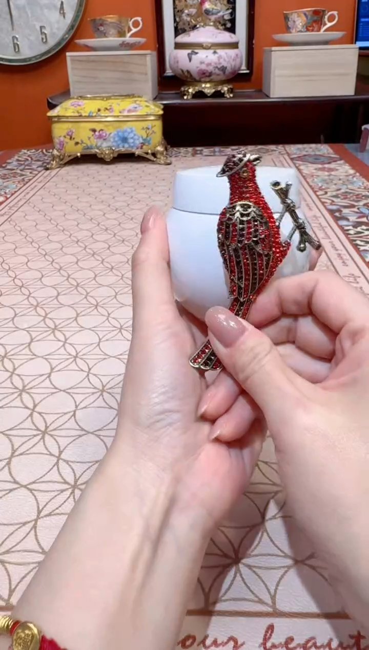 瓷片YQQQQQQQQQQQQQQ