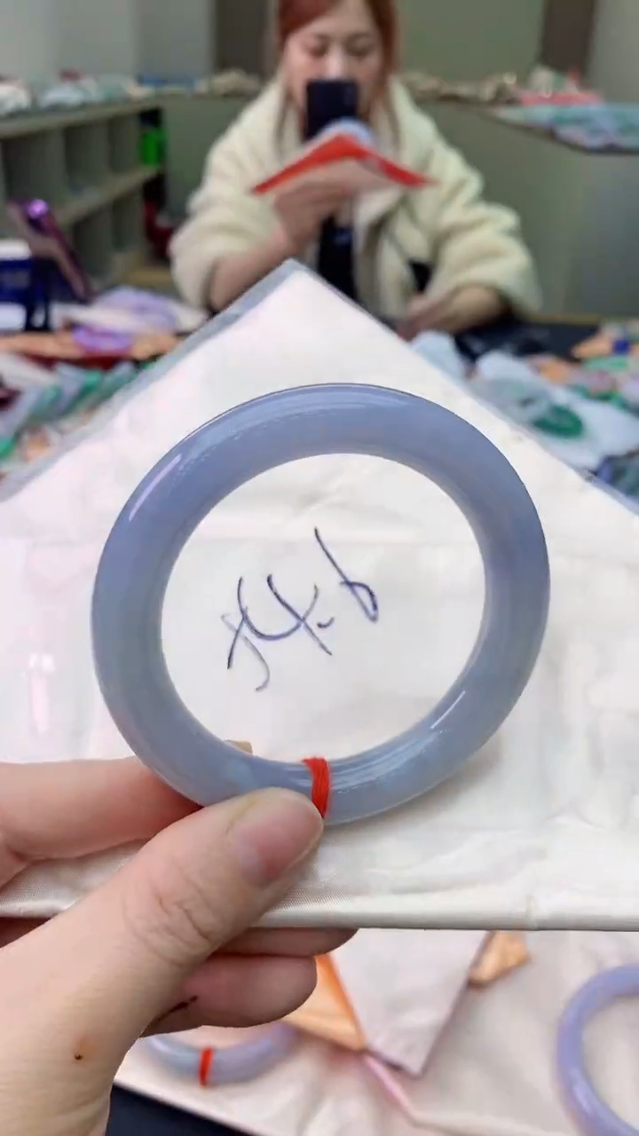 【闪购商品】翡翠手镯未镶嵌0079040049