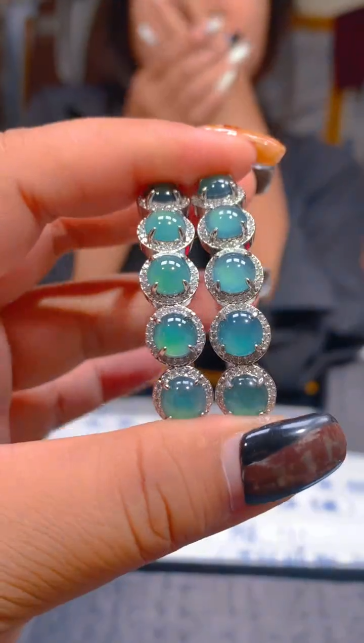 【闪购商品】定制翡翠未镶嵌42定制翡翠-多样性发货 {发其 一}