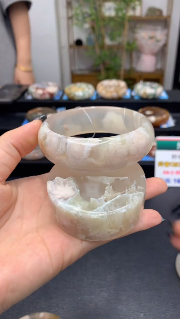 石英质玉手镯未镶嵌C575(59圈赠送镯心)