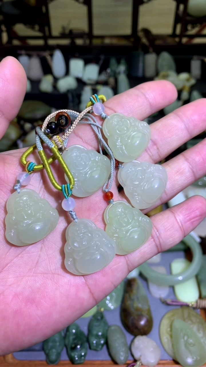 【闪购商品】和田玉颈饰未镶嵌青海佛公多样发一