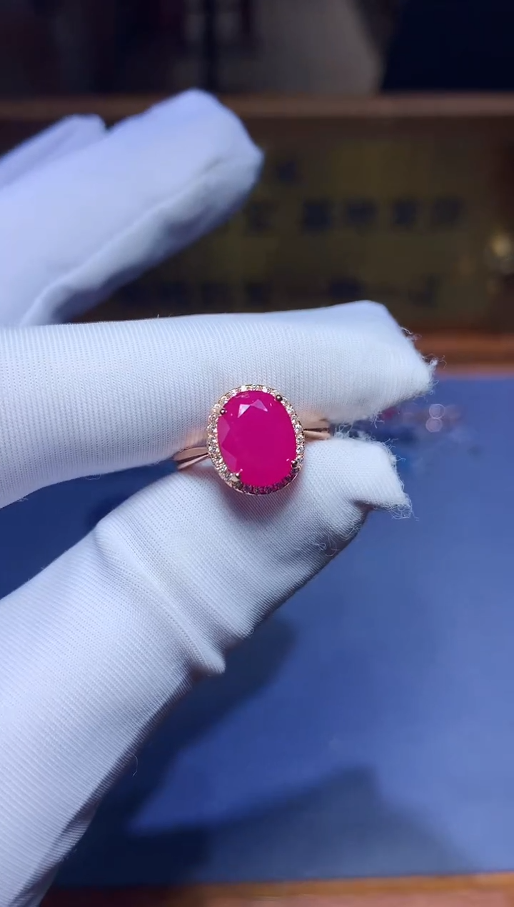 【闪购商品】红宝石戒指银S925镶嵌........