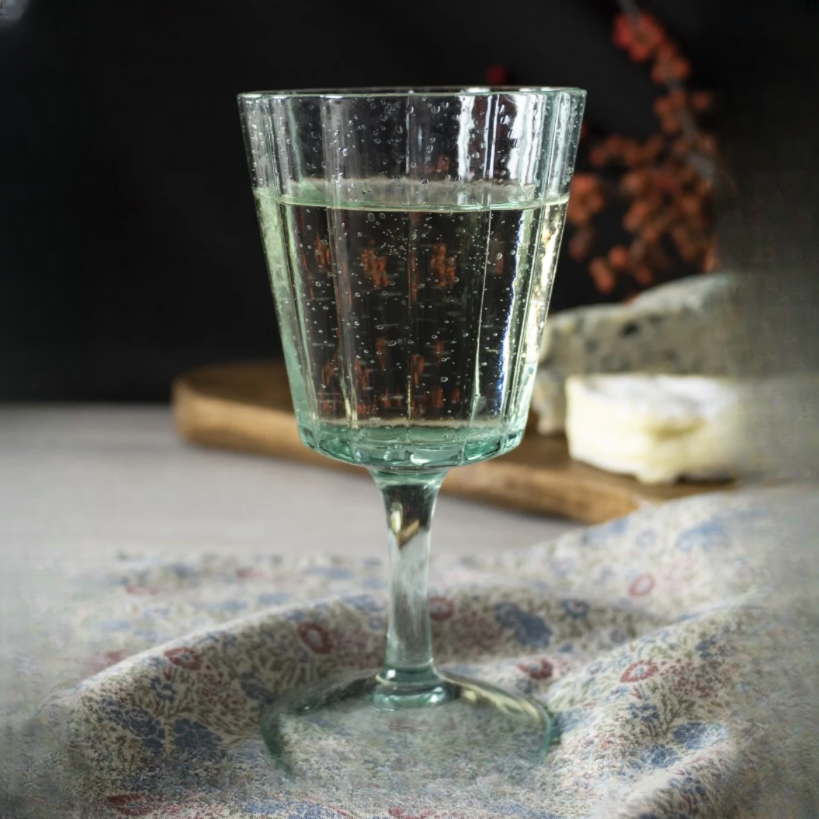 【多米家】300ML 花朵高脚玻璃杯 红酒杯 精致高端 欧式复古 两个装