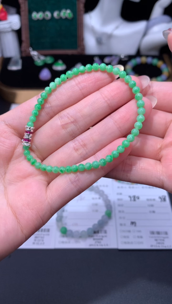 未镶嵌定制翡翠48小时鉴赏期 退货不扣服务费