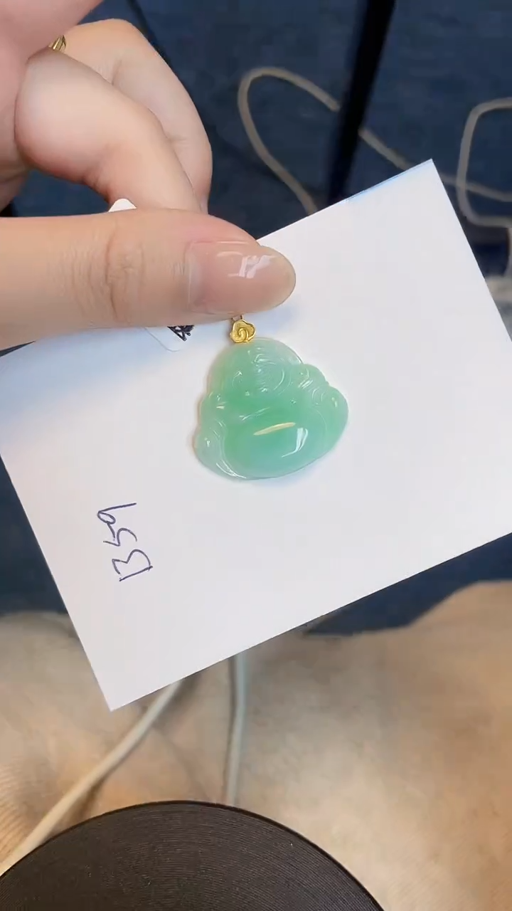 【闪购商品】翡翠颈饰18K金镶嵌00000000