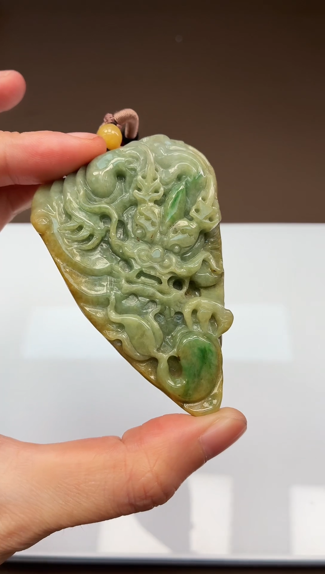 颈饰未镶嵌翡翠牌子