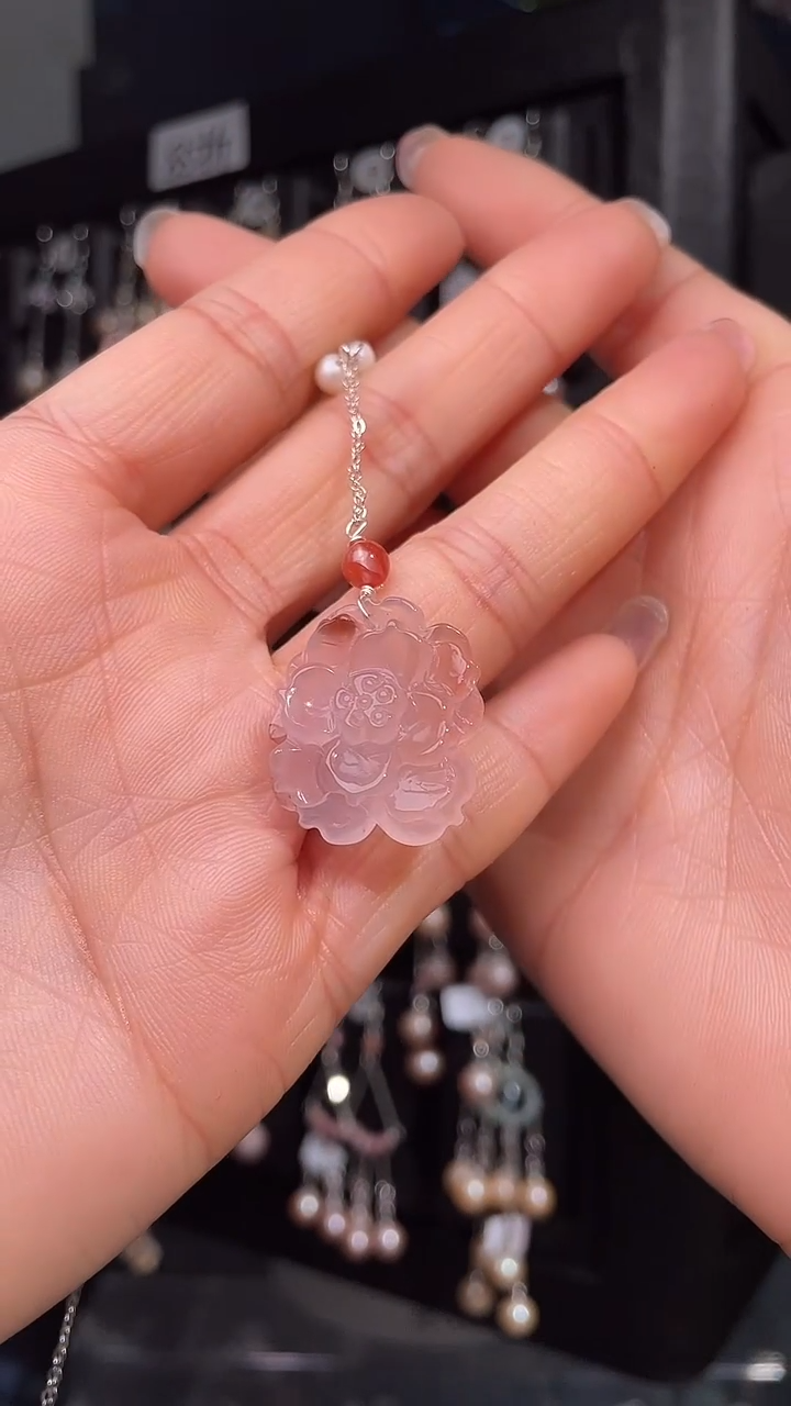 颈饰未镶嵌南红玛瑙嘟****果 嘟嘟响的芒果