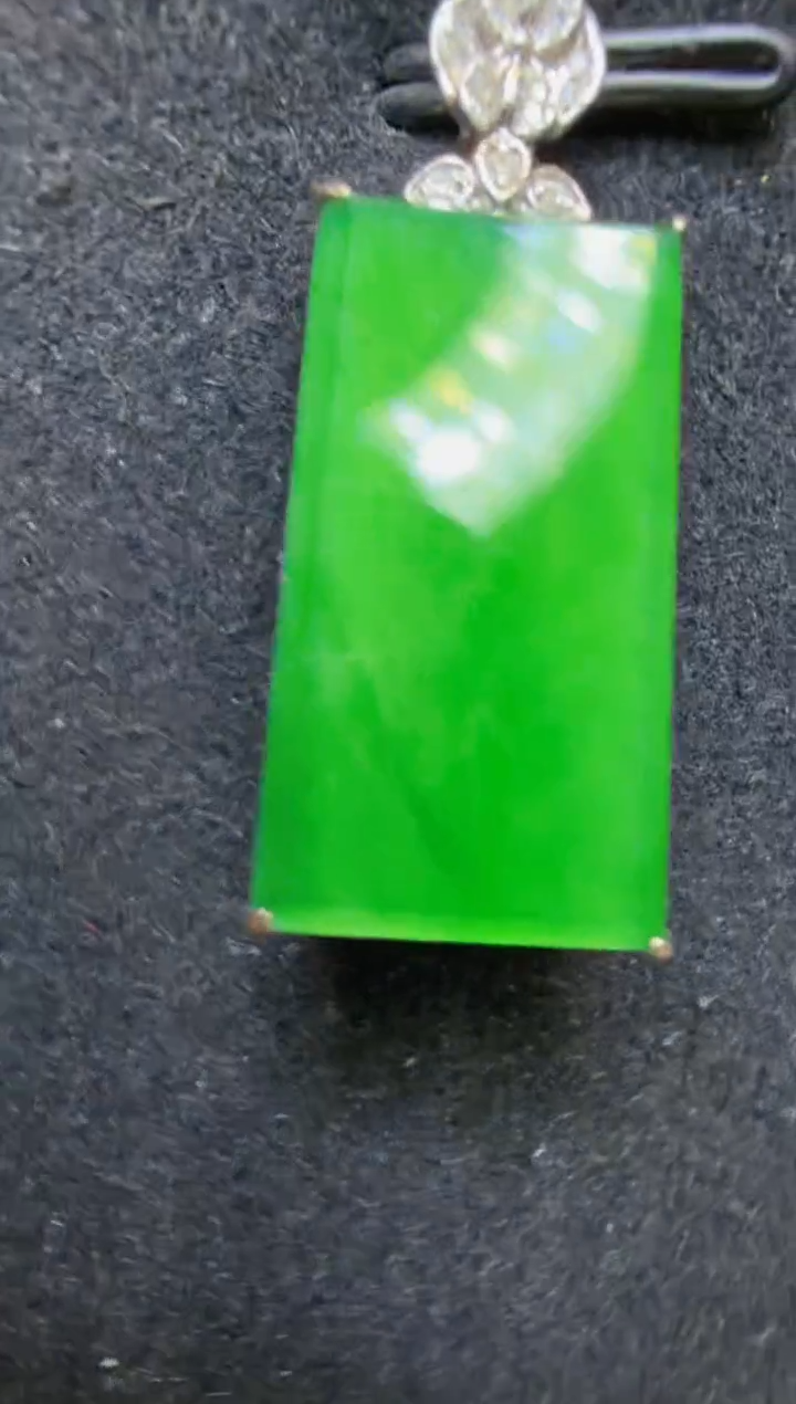 吊坠(不含链)18K金镶嵌翡翠多样性团购发一件