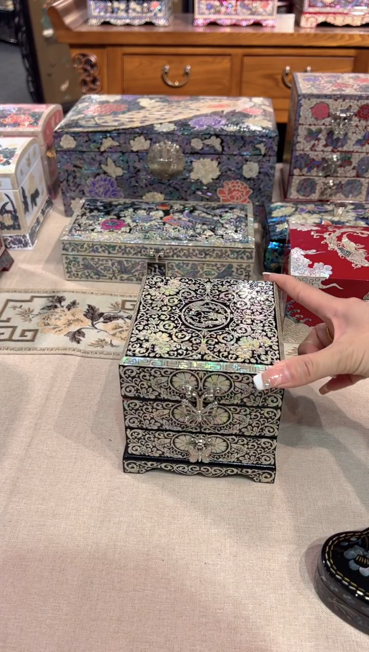 【闪购商品】黑底龙凤·弘贝雅螺钿漆器文化馆