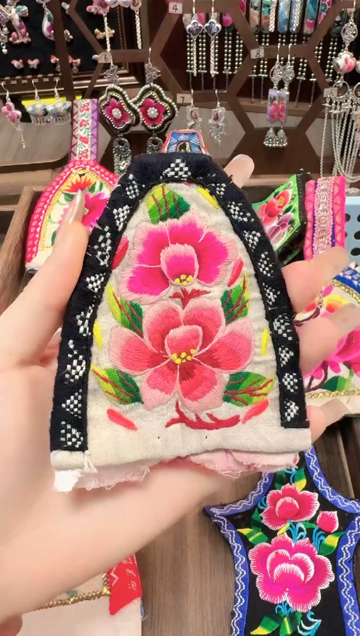 织绣Y****0云织谣民族风精美饰品9999【叶子+珠珠】外围珠珠