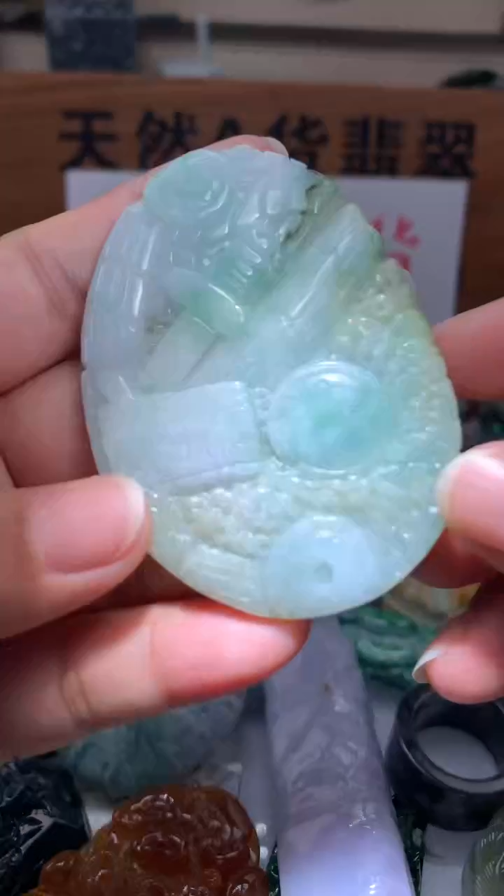 【闪购商品】翡翠颈饰未镶嵌保真天然A货翡翠