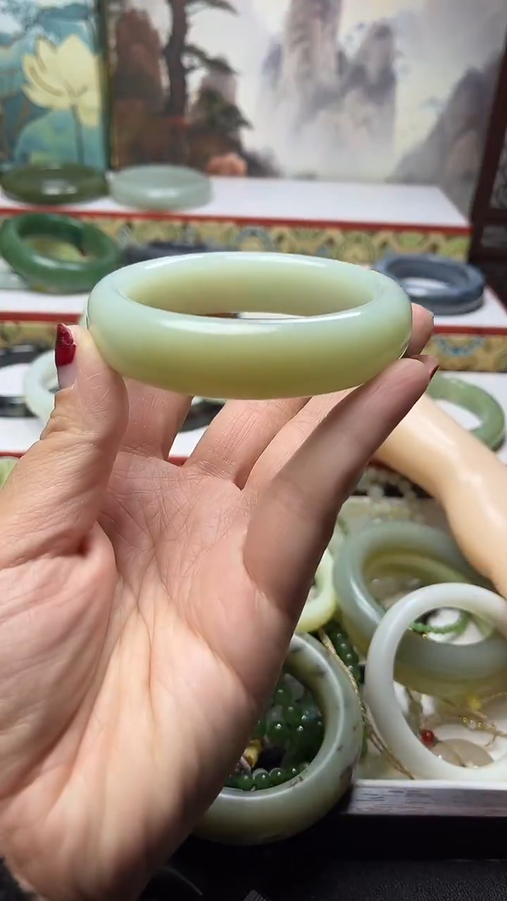 未镶嵌手镯和田玉新疆且末蓝塘59+大漏