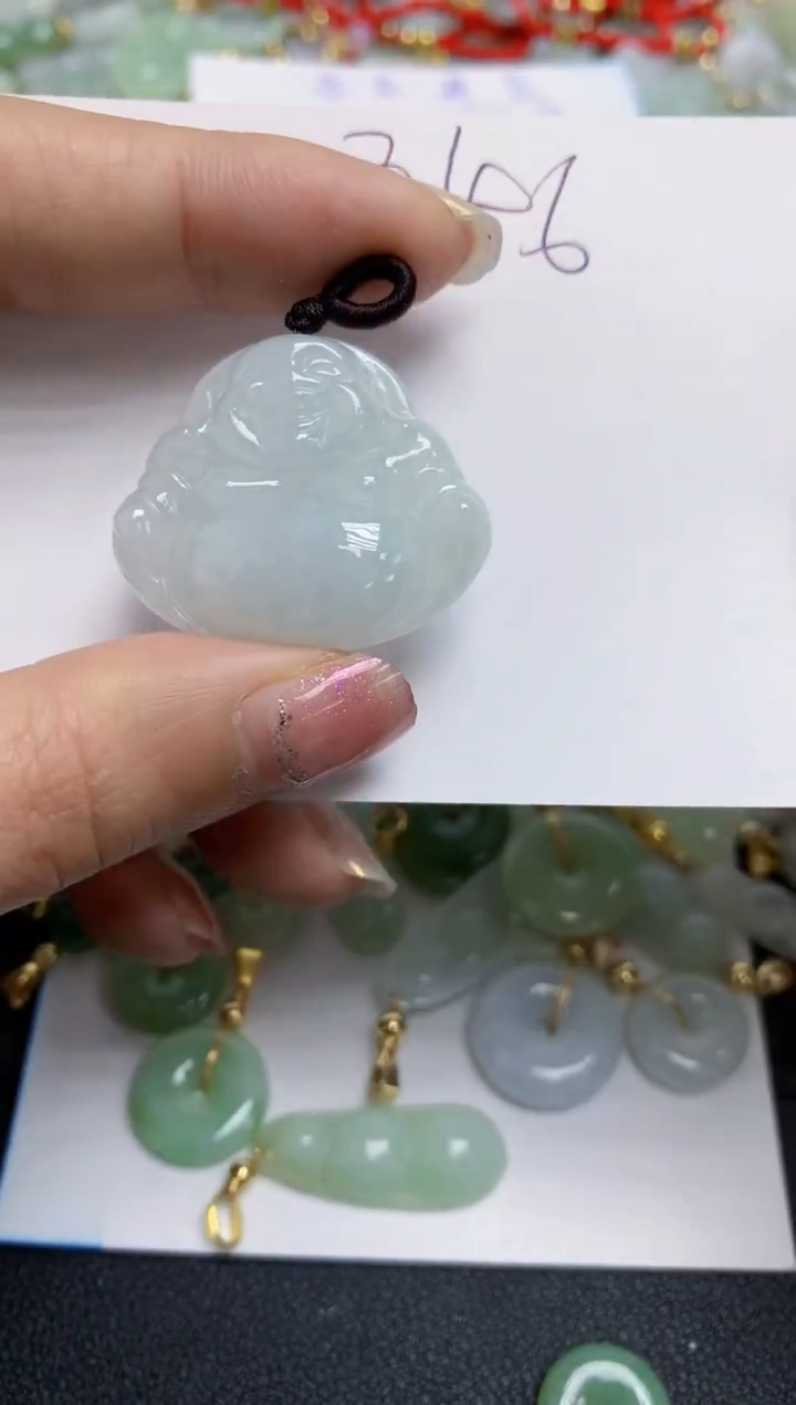 【闪购商品】翡翠颈饰未镶嵌天然翡翠A货