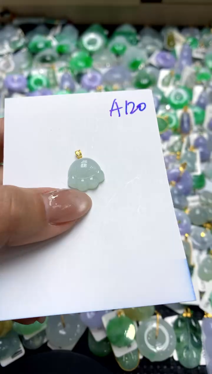 【闪购商品】翡翠颈饰18K金镶嵌111111111