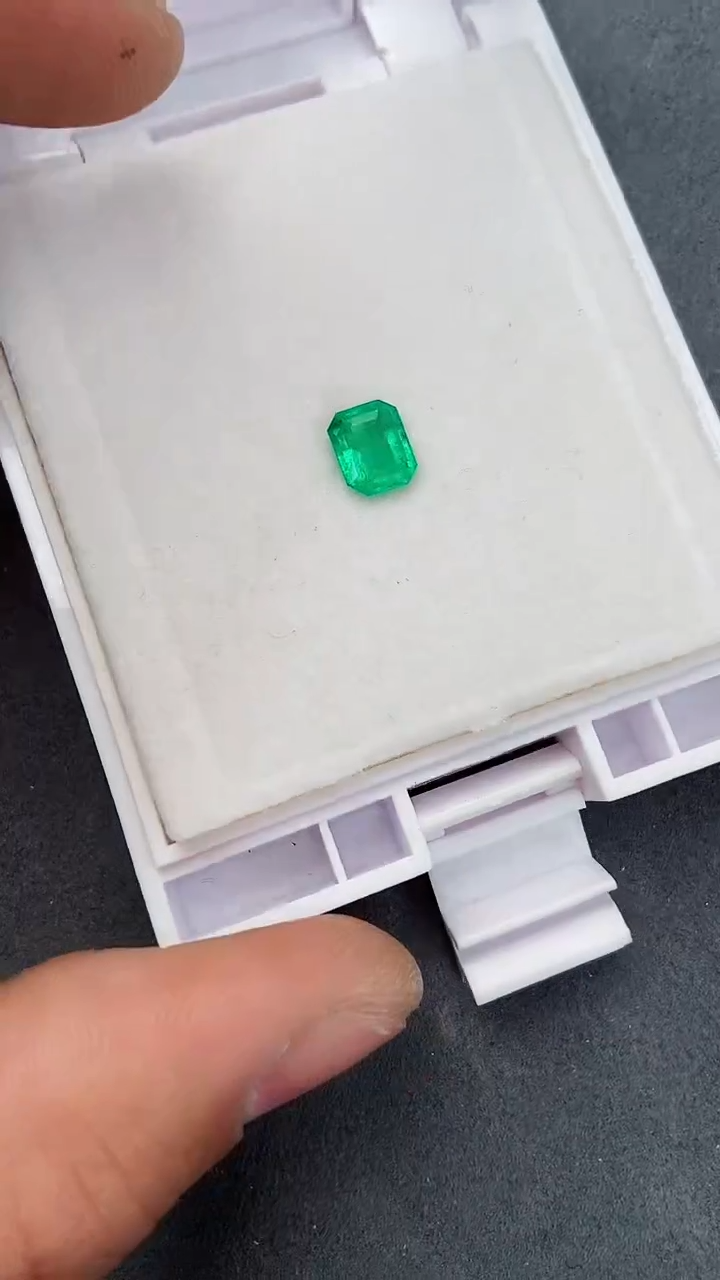 【闪购商品】祖母绿裸石未镶嵌1.1