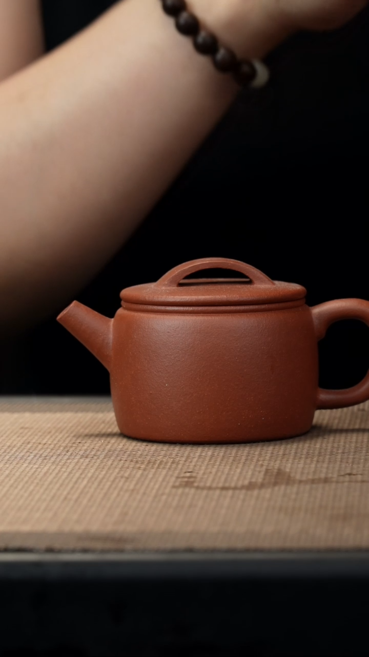 茶壶紫砂红降坡高汉瓦150cc